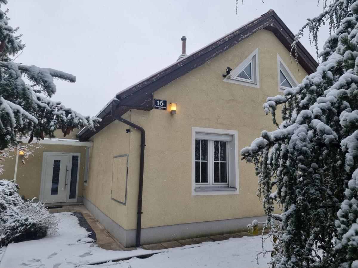 Villa With Private Sauna And Jacuzzi, 8 Min From Schloss Schoebrunn 维也纳 外观 照片