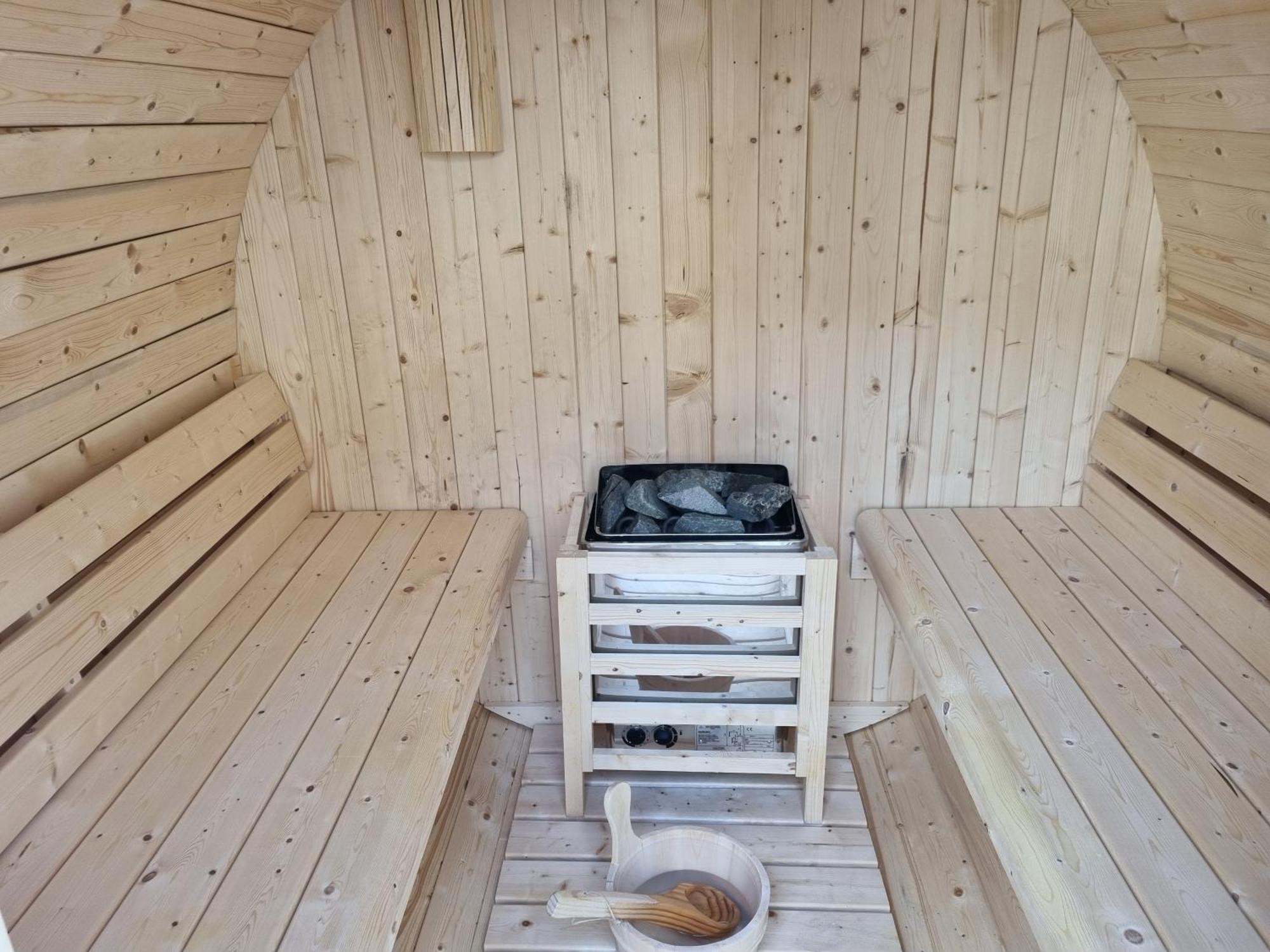 Villa With Private Sauna And Jacuzzi, 8 Min From Schloss Schoebrunn 维也纳 外观 照片