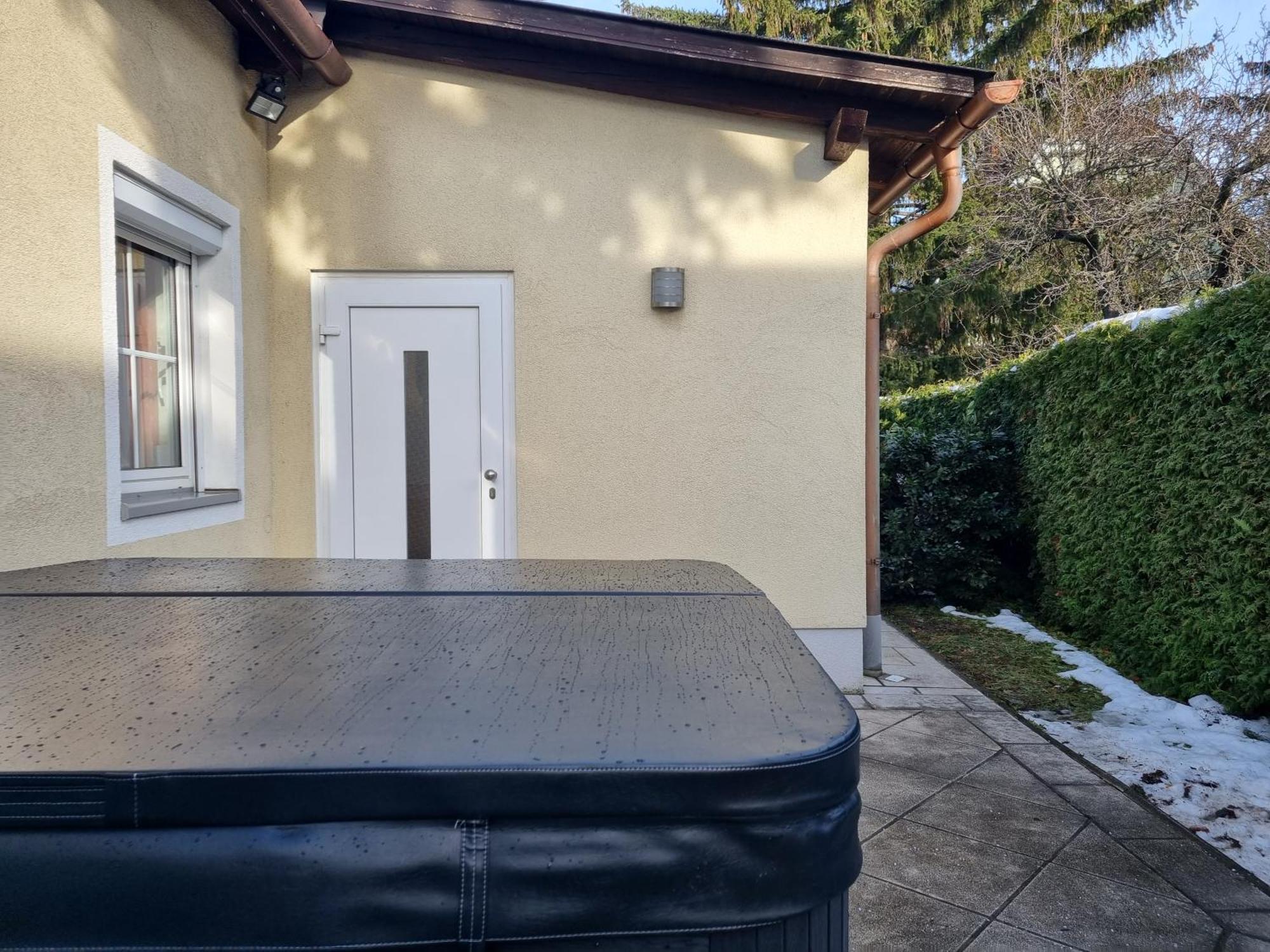 Villa With Private Sauna And Jacuzzi, 8 Min From Schloss Schoebrunn 维也纳 外观 照片
